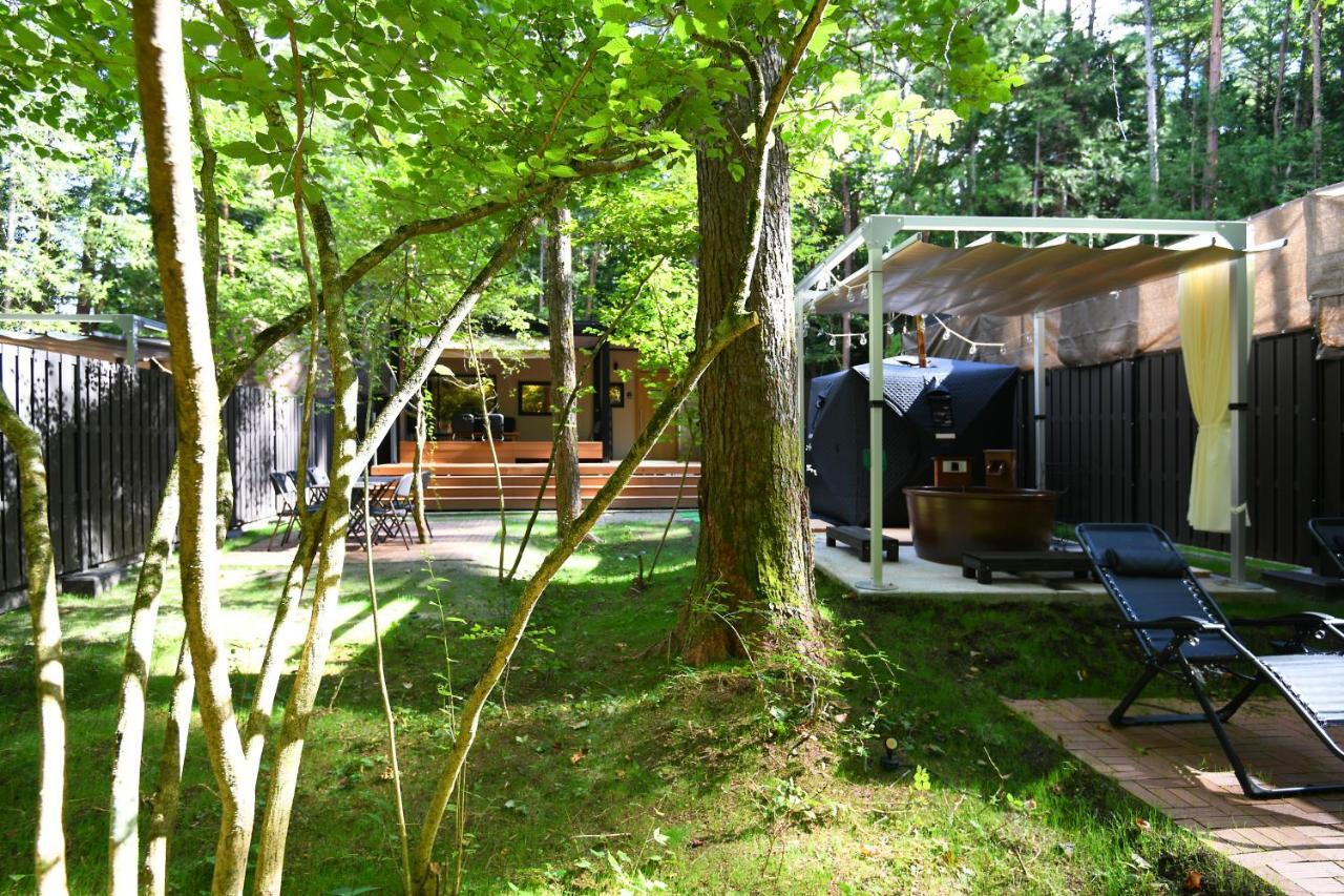 Fuji Fumoto Forest Hotspring ふもとの森温泉 Фудзі-Каваґутіко Екстер'єр фото